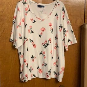 Karen Scott v-neck floral top